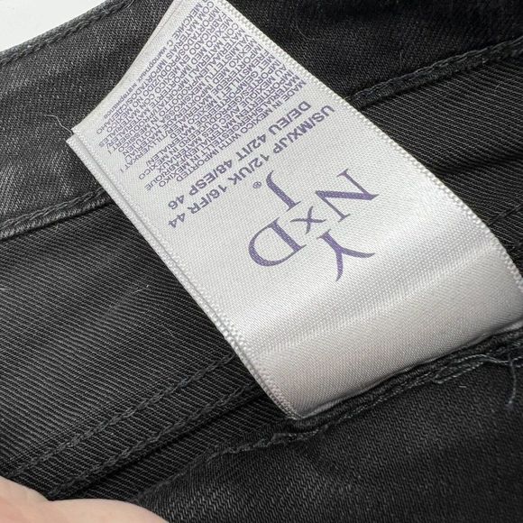 NYDJ Women's Black Sylvia Relaxed Fit Stretch Boyfriend Jeans 12 cuffed - Picture 4 of 5